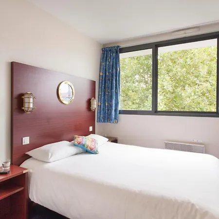 Hotel Les Gens De La Rochelle By Popinns** La Rochelle (Charente-Maritime)
